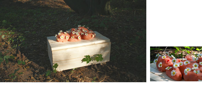 Yvonne Halfens >    'Das Baby', Skulptur, Marzipan, 2011, Fotos: Grunemann/H.van Delft/